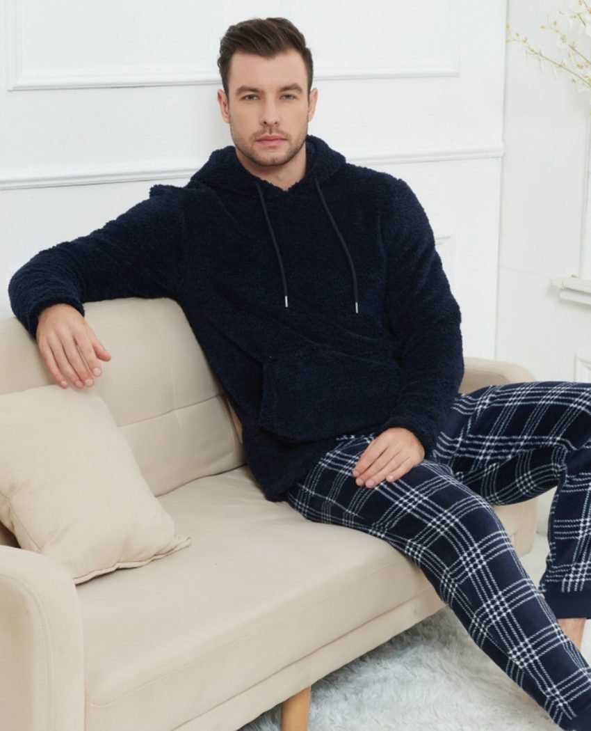 Navy hooded casual top with checked trousers from the Jiajia catalogue