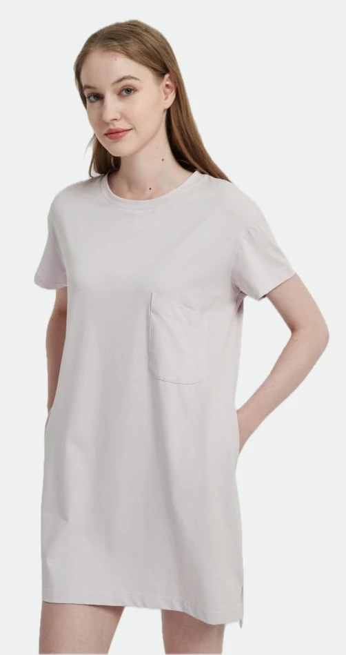 Light-coloured short-sleeve round-neck nightdress with a visible hem
